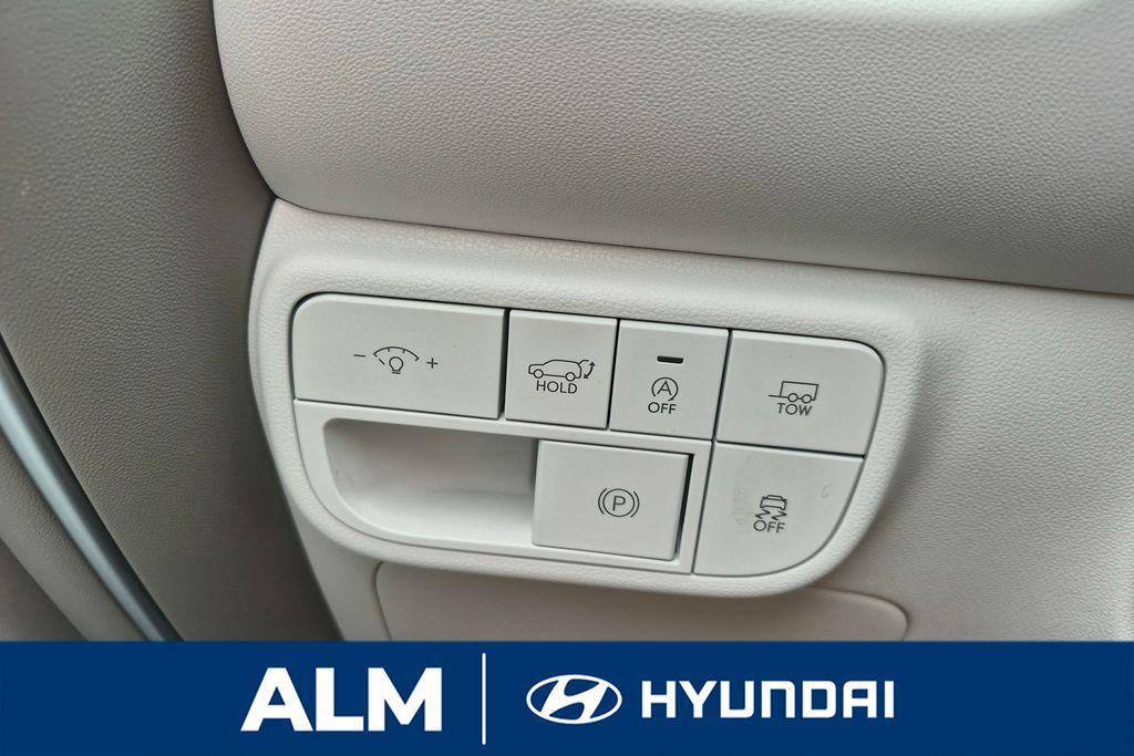 New 2026 Typhoon Silver Metallic HYUNDAI SEL Premium FWD image 34