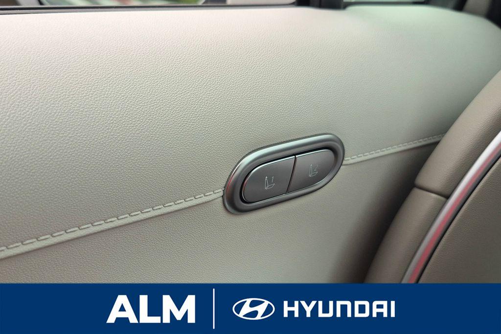 New 2026 Typhoon Silver Metallic HYUNDAI SEL Premium FWD image 35