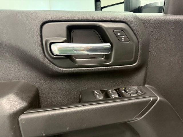 2026 GMC Sierra 3500HD Crew Cab, Long Bed, Pro Dual Rear Wheel, 4WD