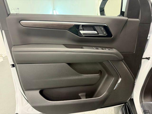 2026 Chevrolet Suburban LS, RWD