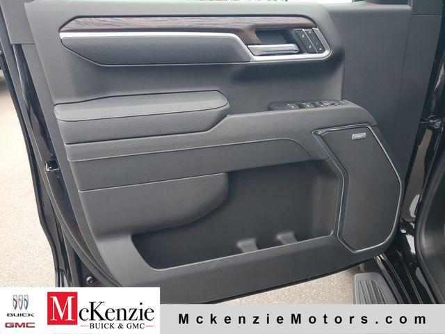 2026 GMC Sierra 1500 Crew Cab, Short Bed, SLT, 4WD