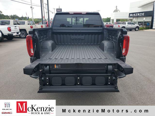 2026 GMC Sierra 1500 Crew Cab, Short Bed, SLT, 4WD