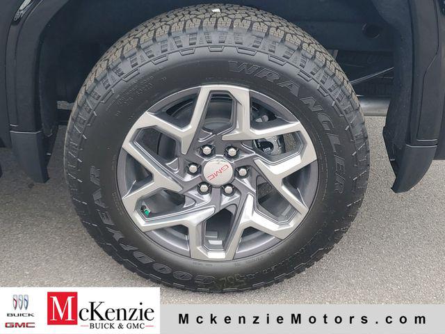 2026 GMC Sierra 1500 Crew Cab, Short Bed, SLT, 4WD