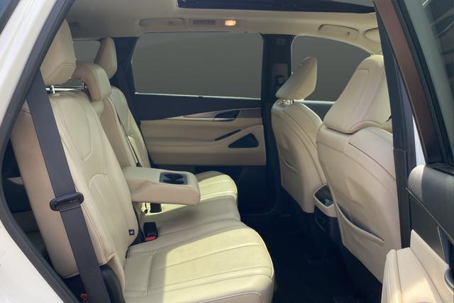 2023 INFINITI QX60 LUXE AWD