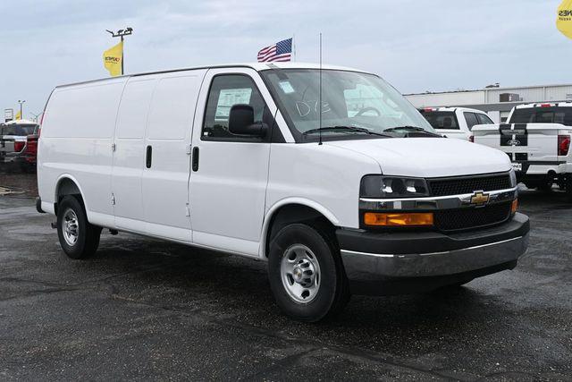 2026 Chevrolet Express Cargo Van 2500 Extended Wheelbase, WT, RWD