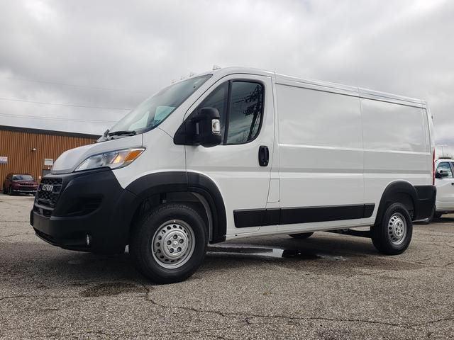 2025 Ram ProMaster 2500 Cargo Van Tradesman Low Roof 136" WB w/Pass Seat
