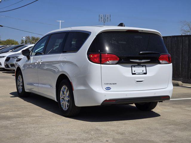 2026 Chrysler Voyager VOYAGER LX