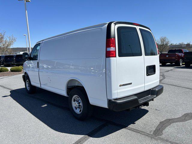 2026 Chevrolet Express Cargo Van 2500 Regular Wheelbase, WT, RWD