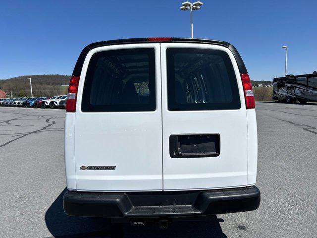 2026 Chevrolet Express Cargo Van 2500 Regular Wheelbase, WT, RWD