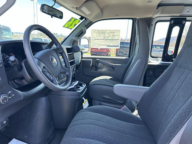 2026 Chevrolet Express Cargo Van 2500 Regular Wheelbase, WT, RWD