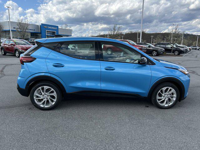 2027 Chevrolet Bolt LT FWD