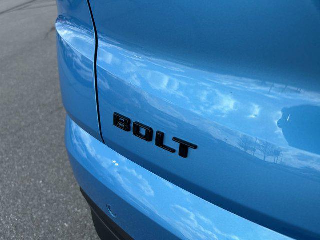 2027 Chevrolet Bolt LT FWD