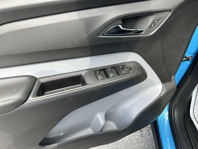 2027 Chevrolet Bolt LT FWD