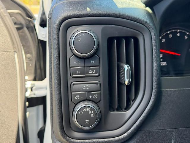 2026 Chevrolet Silverado 1500 4WD Crew Cab Short Bed Custom