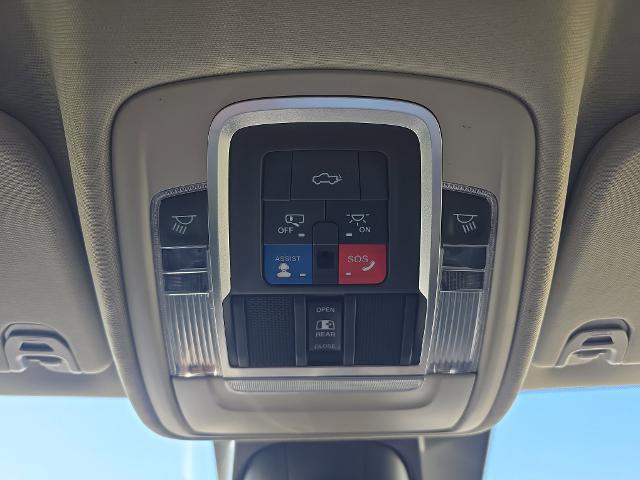 2022 Ram 1500 Laramie Crew Cab 4x4 5'7" Box