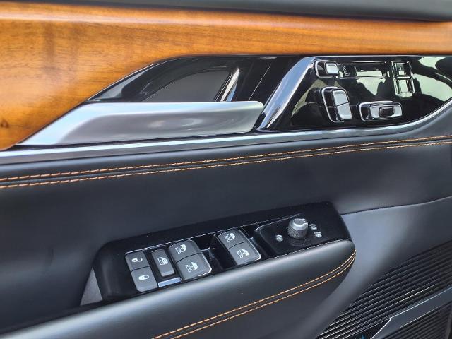 2024 Jeep Grand Wagoneer L Series III 4x4