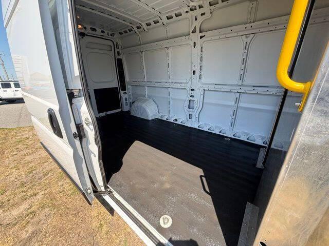 2025 Ram ProMaster 2500 Cargo Van Tradesman High Roof 159" WB w/Pass Seat