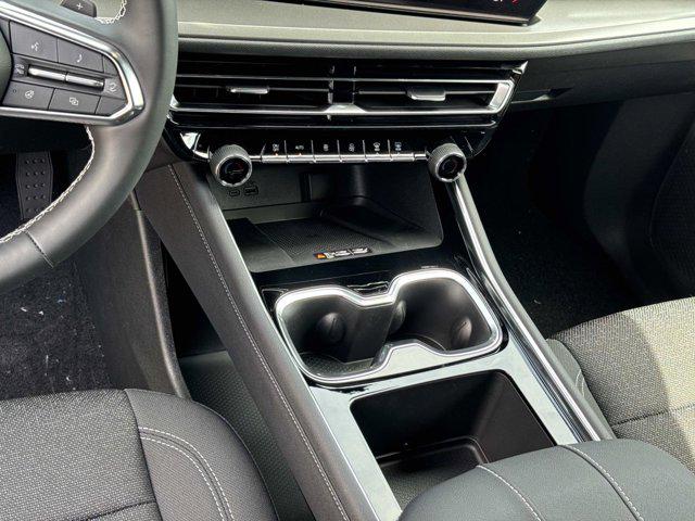 2026 Chevrolet Traverse AWD LT