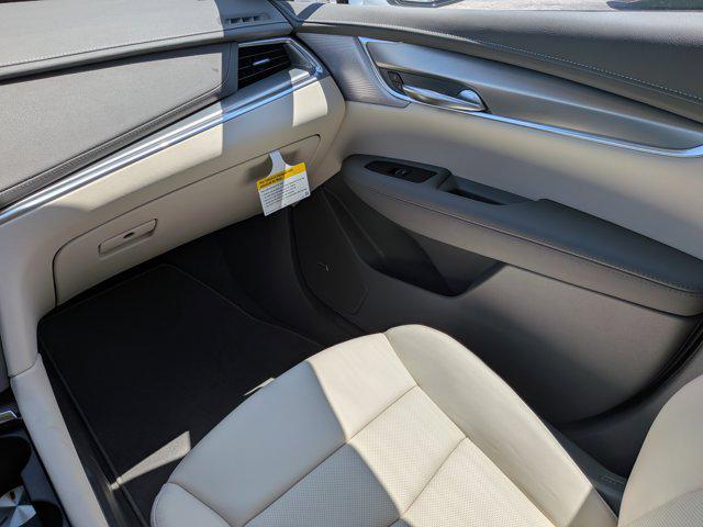 2026 Cadillac XT5 Premium Luxury FWD