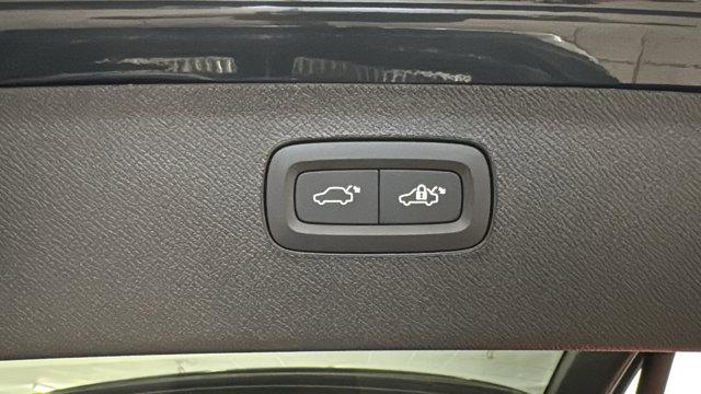 2026 Volvo XC90 Plug-In Hybrid Plus, T8 AWD, Electric/Gasoline, Bright, 6 Seats