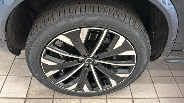 2026 Volvo XC90 Plug-In Hybrid Plus, T8 AWD, Electric/Gasoline, Bright, 6 Seats