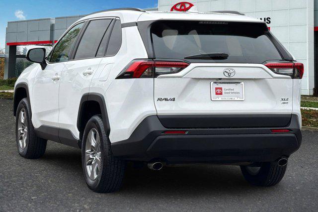 2025 Toyota RAV4 XLE