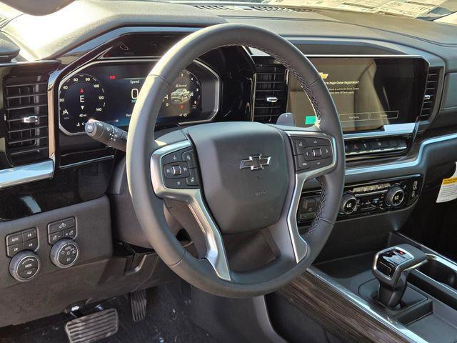 2026 Chevrolet Silverado 1500 4WD Crew Cab Short Bed RST