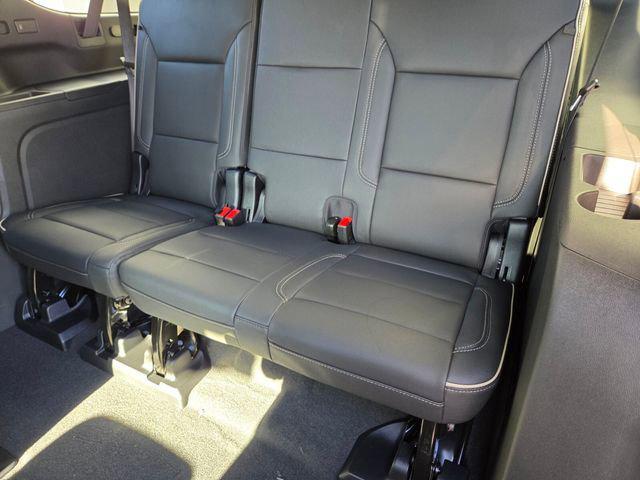 2026 Chevrolet Suburban Premier, 4WD