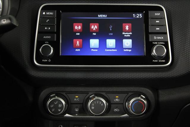 2025 Nissan Kicks S