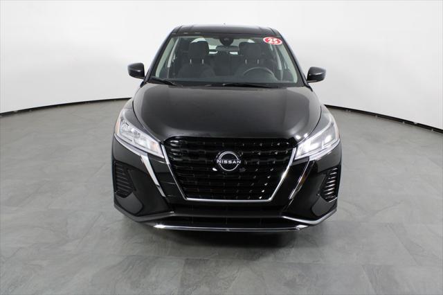 2025 Nissan Kicks S