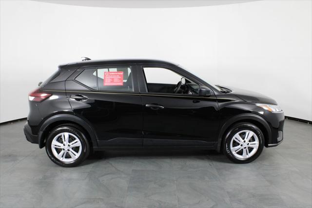 2025 Nissan Kicks S