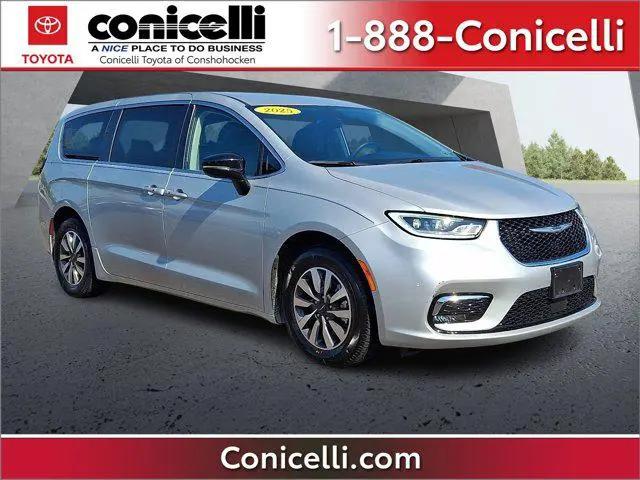 2024 Chrysler Pacifica Hybrid Select for sale in Conshohocken, PA