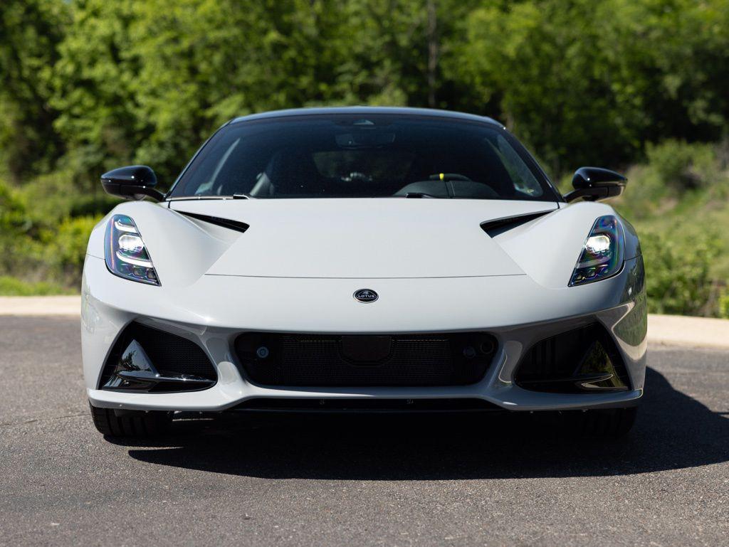 2026 Lotus Emira - Photo 10