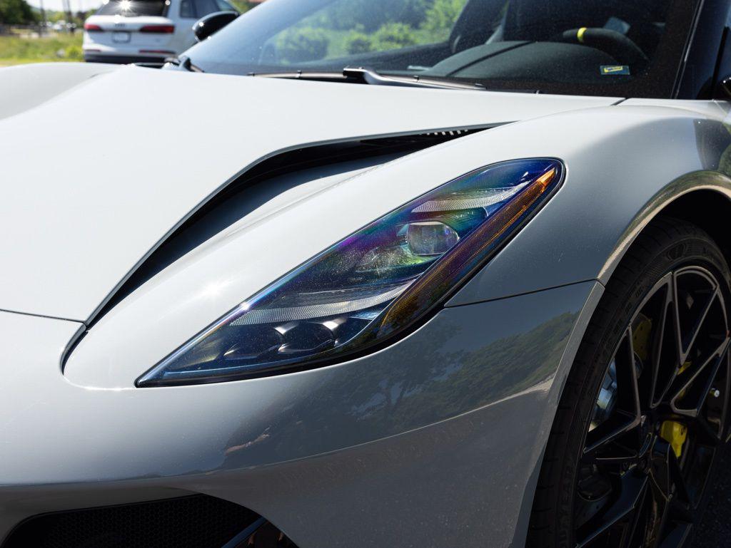 2026 Lotus Emira - Photo 13