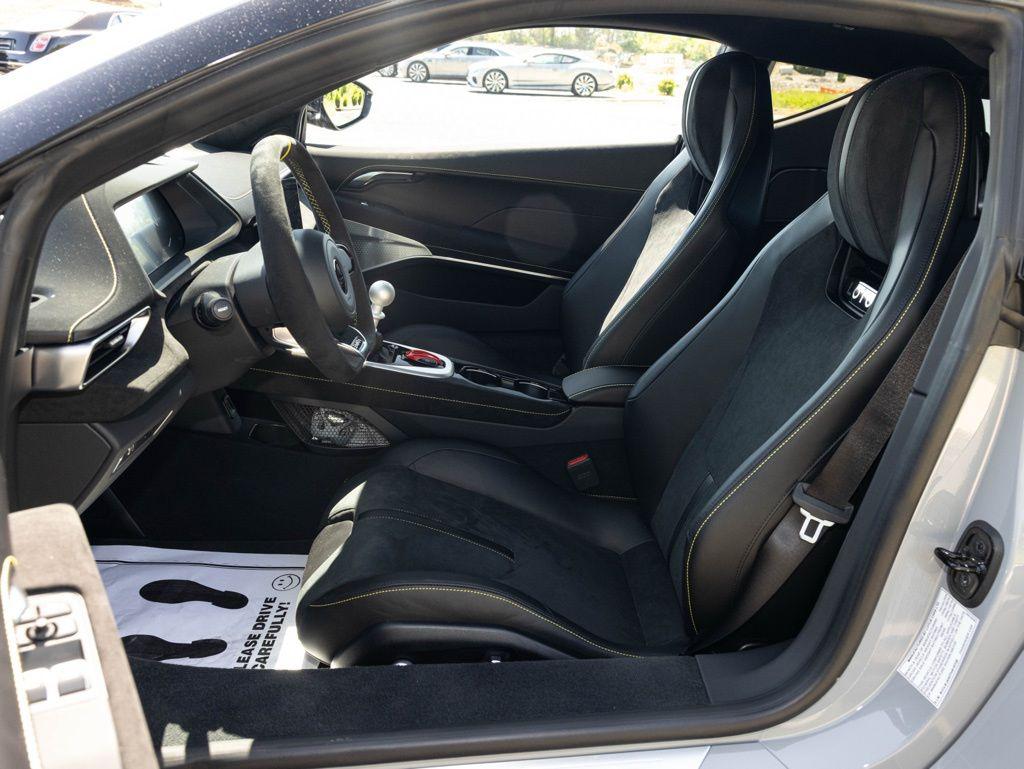 2026 Lotus Emira - Photo 23