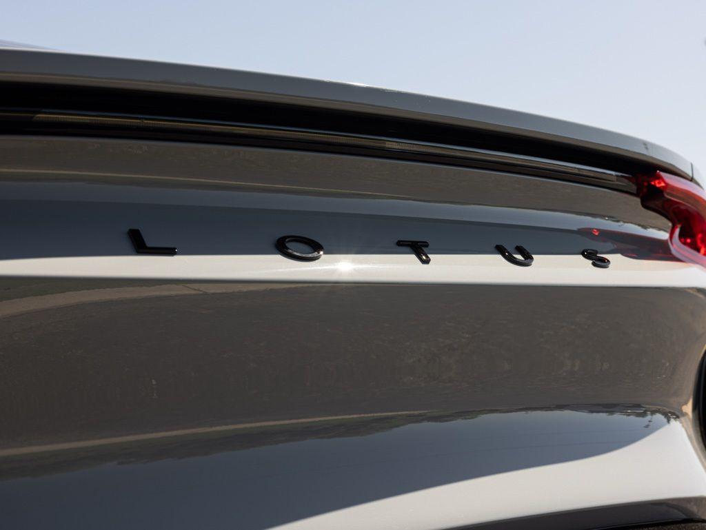 2026 Lotus Emira - Photo 46