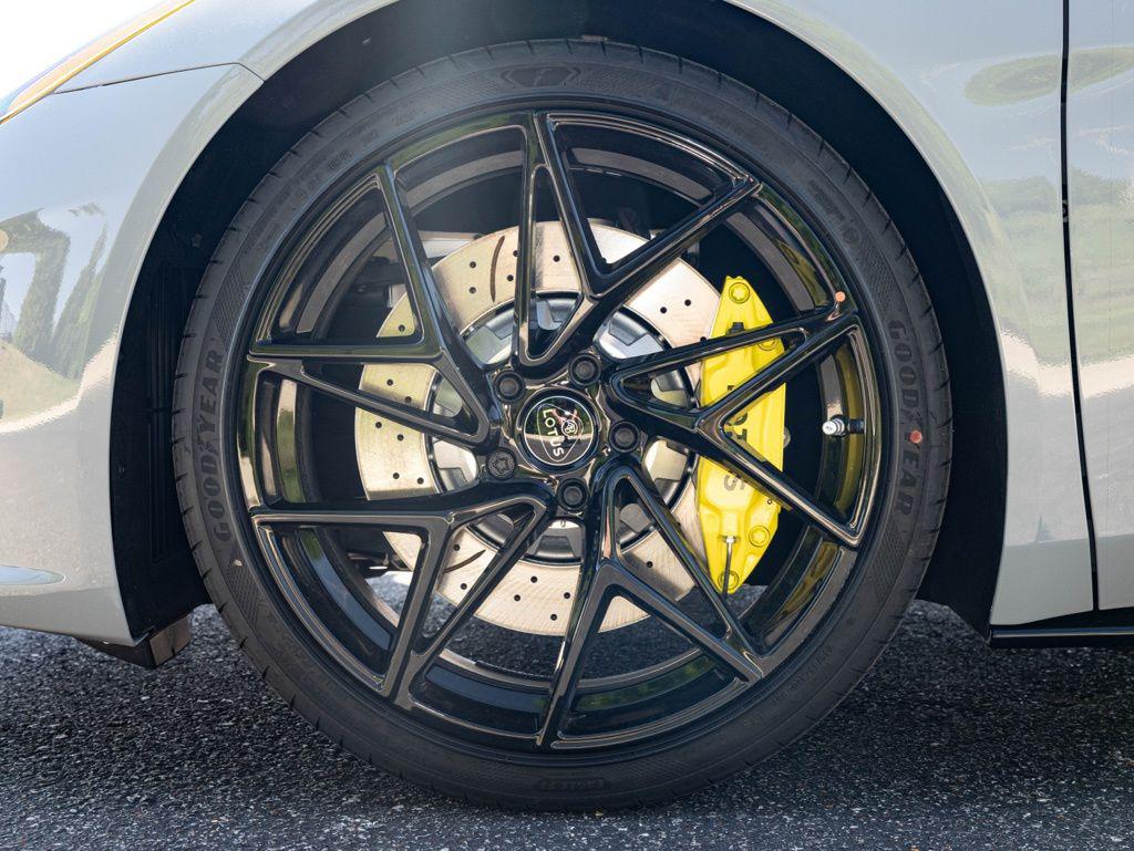 2026 Lotus Emira - Photo 60