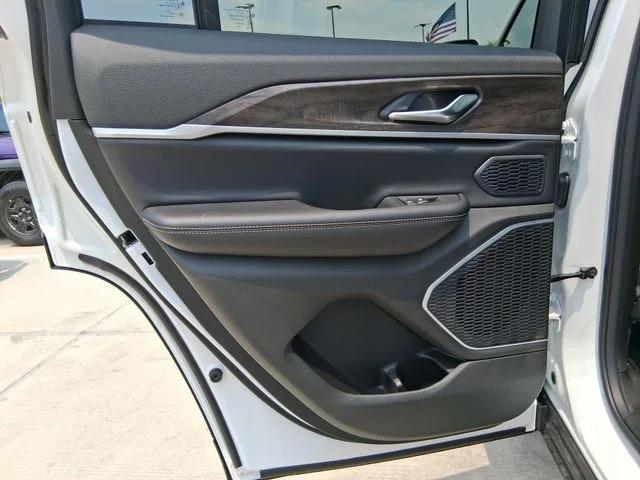 2026 Jeep Grand Cherokee Limited 4x2