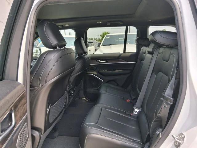 2026 Jeep Grand Cherokee Limited 4x2