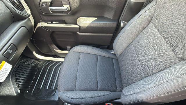 2026 GMC Sierra 2500HD Crew Cab, Long Bed, Pro, 4WD