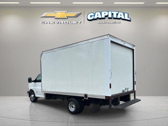 2026 Chevrolet Express Cutaway 4500 Van