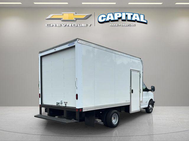 2026 Chevrolet Express Cutaway 4500 Van