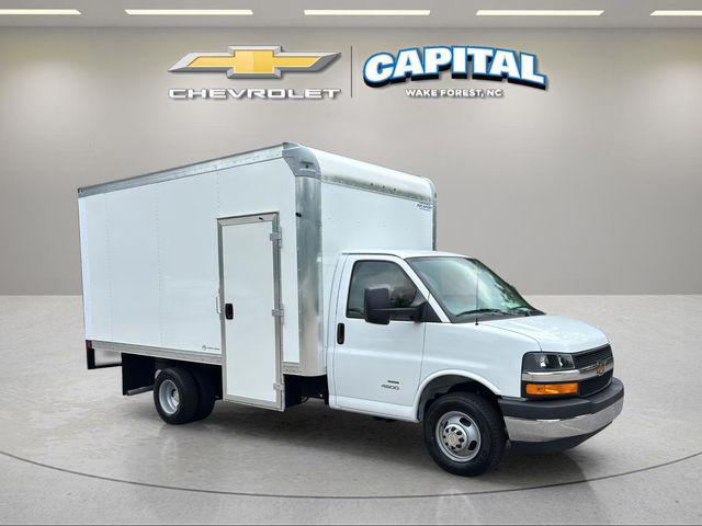 2026 Chevrolet Express Cutaway 4500 Van