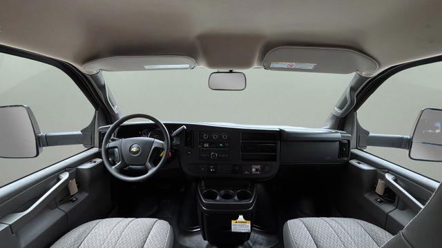 2026 Chevrolet Express Cutaway 4500 Van