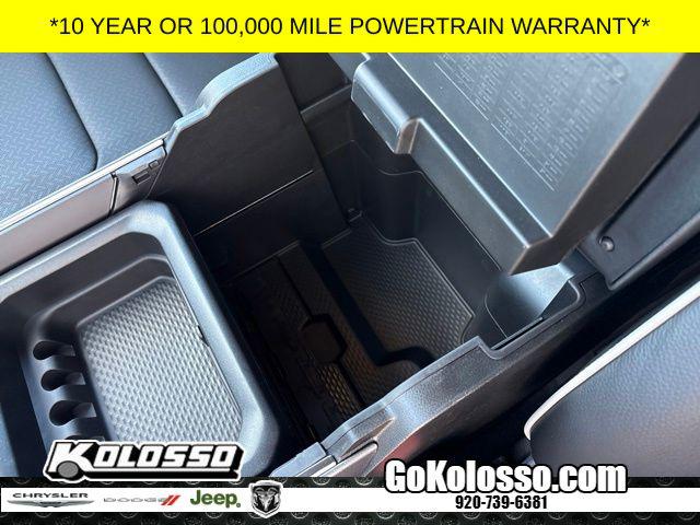 2026 Ram 1500 Laramie Crew Cab 4x4 5'7" Box
