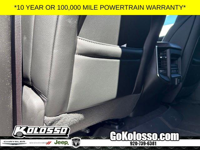 2026 Ram 1500 Laramie Crew Cab 4x4 5'7" Box
