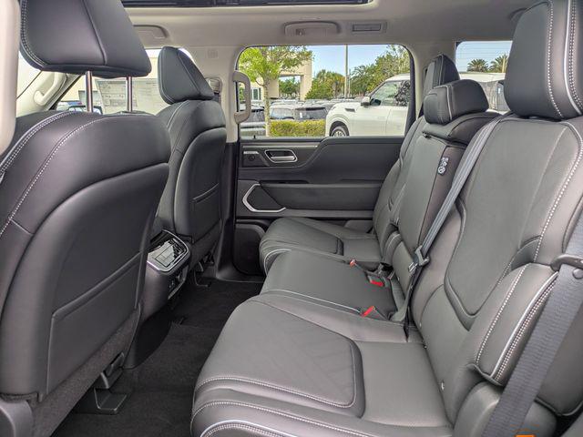 2026 INFINITI QX80 LUXE