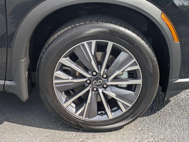 2026 INFINITI QX80 LUXE AWD
