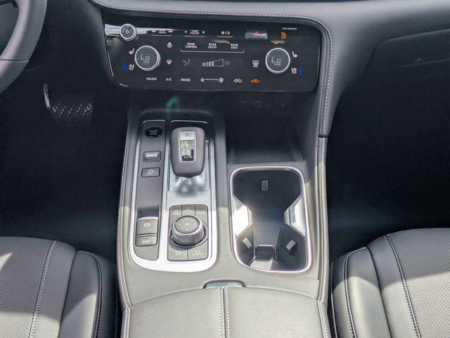2026 INFINITI QX80 LUXE AWD