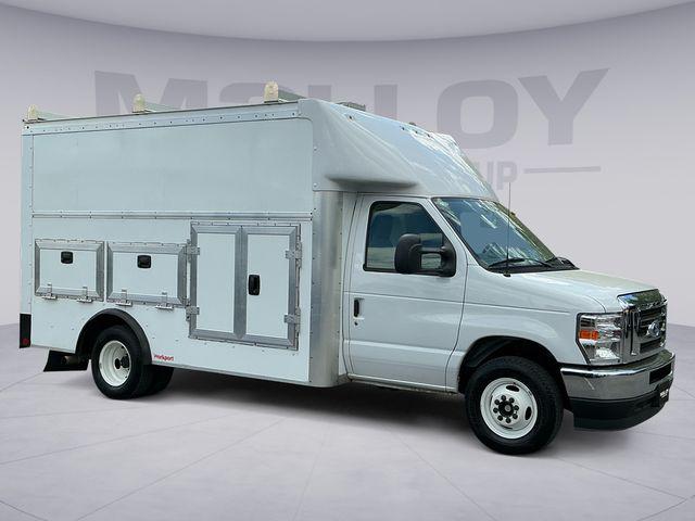 2025 Ford E-350 Cutaway Base